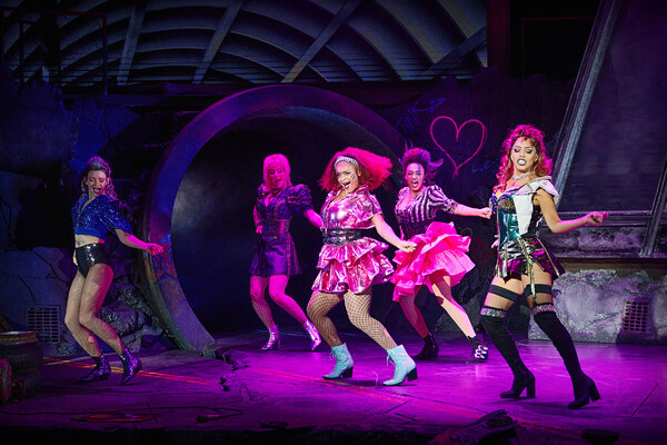 Photos: First Look at the International Tour of BAT OUT OF HELL Image