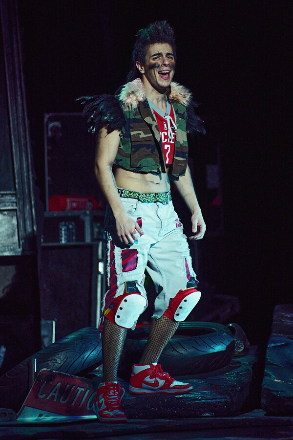 Photos: First Look at the International Tour of BAT OUT OF HELL Image
