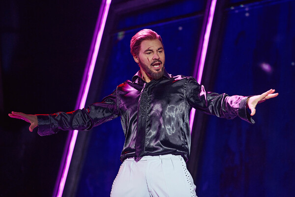 Photos: First Look at the International Tour of BAT OUT OF HELL Image
