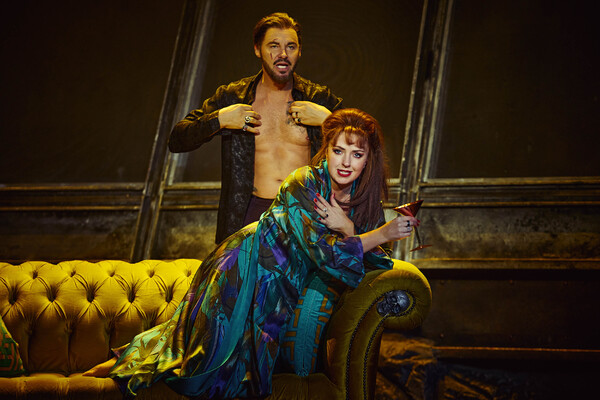 Photos: First Look at the International Tour of BAT OUT OF HELL Image