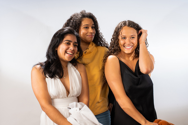 Photos: First Look at the Cast of RADIAL GRADIENT at Shattered Globe Image