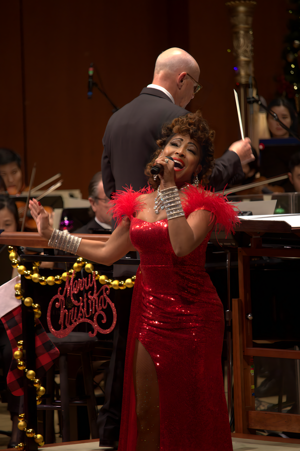 Photos: Broadway & Opera Star N'Kenge Dazzles With Houston Symphony In A VERY MERRY POPS 