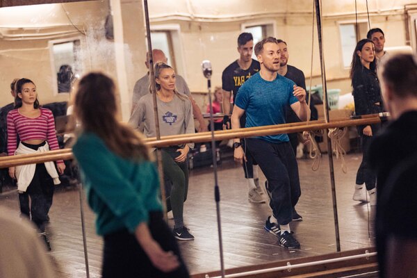 Photos: Go Inside Rehearsals for DIRTY DANCING in the West End Image