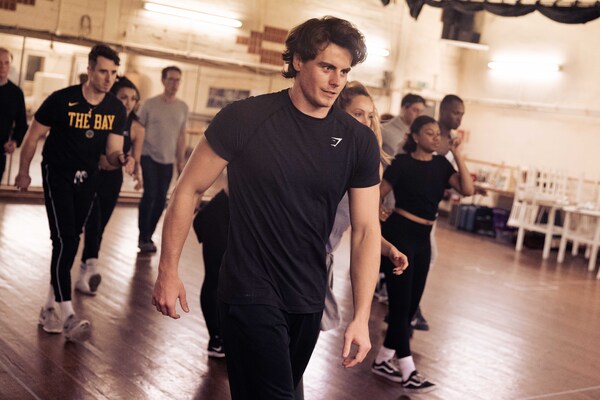 Photos: Go Inside Rehearsals for DIRTY DANCING in the West End Image