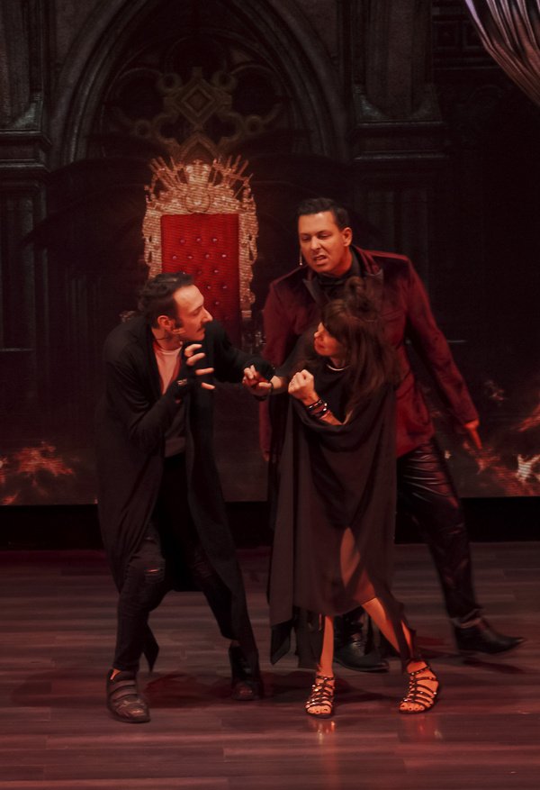 Photos: Journey To The Underworld In CHRISTMAS IN HELL In Las Vegas Image