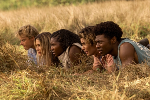 Photos: First Look at OUTER BANKS Season Three on Netflix Image