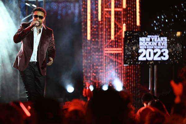 Photos: Ben Platt, Billy Porter & More Celebrate 2023 on NEW YEAR'S ROCKIN' EVE Image