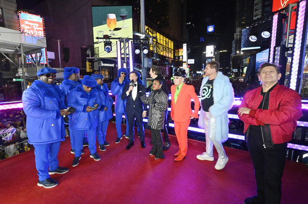 Photos: Ben Platt, Billy Porter & More Celebrate 2023 on NEW YEAR'S ROCKIN' EVE Image