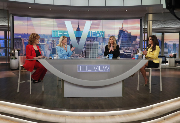 Photos: THE VIEW Co-Hosts Reunite to Honor Barbara Walters Image
