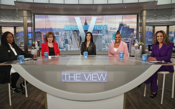 Photos: THE VIEW Co-Hosts Reunite to Honor Barbara Walters Image