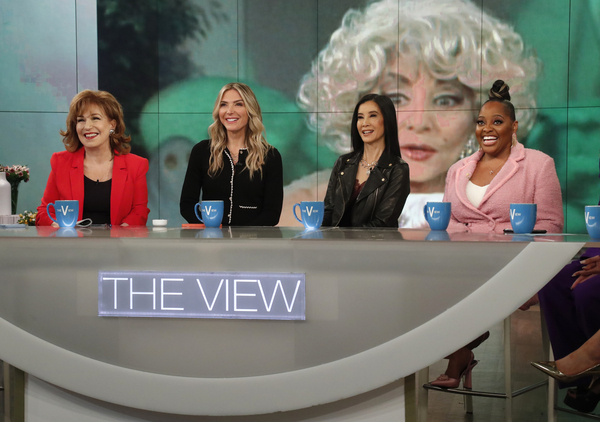 Photos: THE VIEW Co-Hosts Reunite to Honor Barbara Walters Image