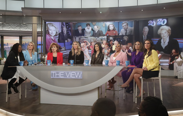 Photos: THE VIEW Co-Hosts Reunite to Honor Barbara Walters Image