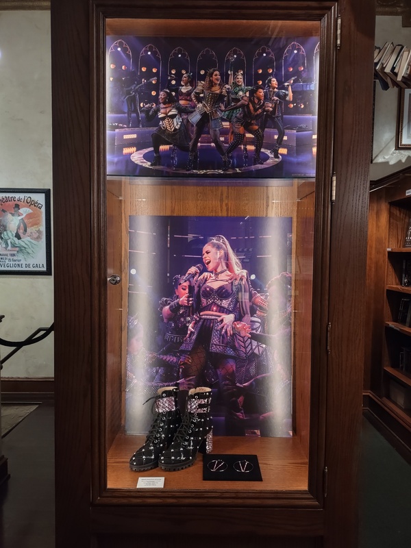 Photos: SIX Takes Over the Drama Book Shop With a New Display Image
