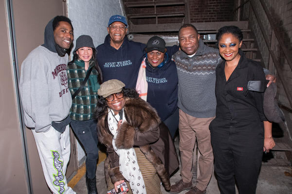 Photos: Robert De Niro, Lucy Liu & More Stars Attend THE PIANO LESSON Image