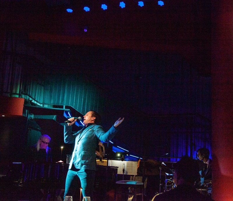 Review: Ben Jones Thinks It & We Know It In BEN JONES I THINK I'M IN LOVE at Chelsea Table + Stage Image