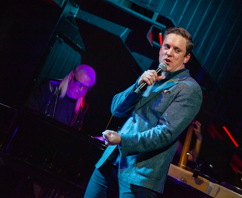Review: Ben Jones Thinks It & We Know It In BEN JONES I THINK I'M IN LOVE at Chelsea Table + Stage Image