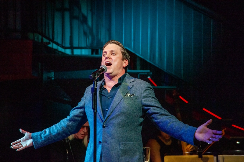 Review: Ben Jones Thinks It & We Know It In BEN JONES I THINK I'M IN LOVE at Chelsea Table + Stage Image