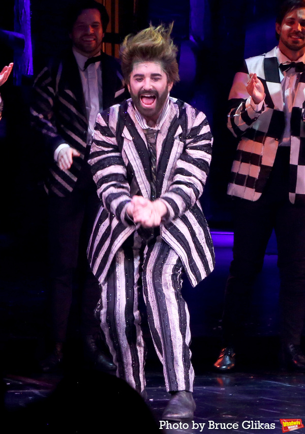 Photos: The Cast of BEETLEJUICE Take Their Closing Night Curtain Call Image
