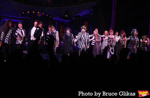 Photos: The Cast of BEETLEJUICE Take Their Closing Night Curtain Call Image