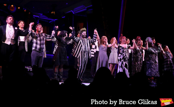Photos: The Cast of BEETLEJUICE Take Their Closing Night Curtain Call Image