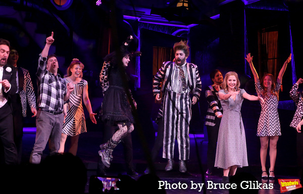 Photos: The Cast of BEETLEJUICE Take Their Closing Night Curtain Call Image