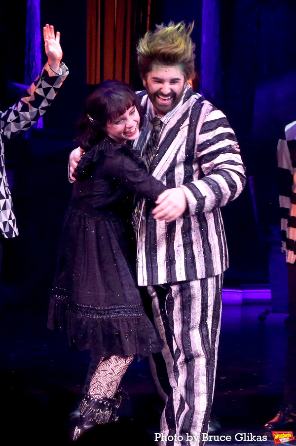 Photos: The Cast of BEETLEJUICE Take Their Closing Night Curtain Call Image