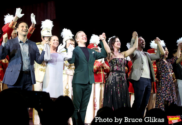 Photos: Inside THE MUSIC MAN's Final Curtain Call with Hugh Jackman, Sutton Foster & Company 