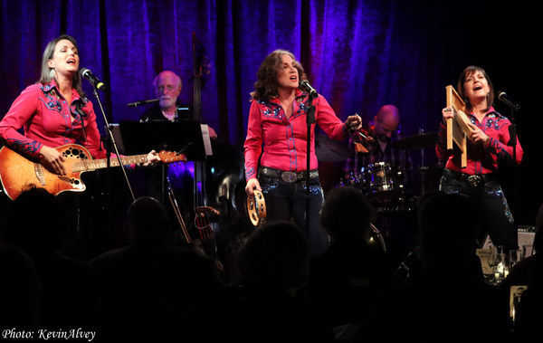 Photos: Susie Mosher's The Lineup Jan 17th Image
