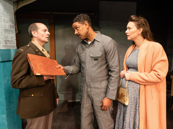 Photos: First Look at Warren Leight's HOME FRONT at Victory Theatre 
