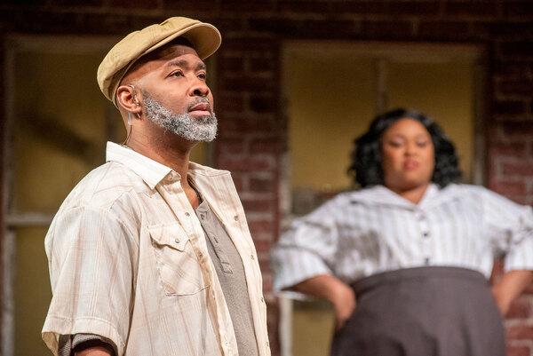 Photos: First Look at FENCES at Omaha Community Playhouse 