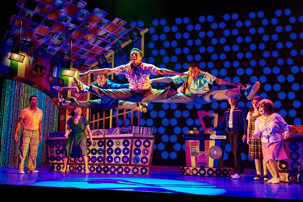 Review: HAIRSPRAY at Capital One Hall Image