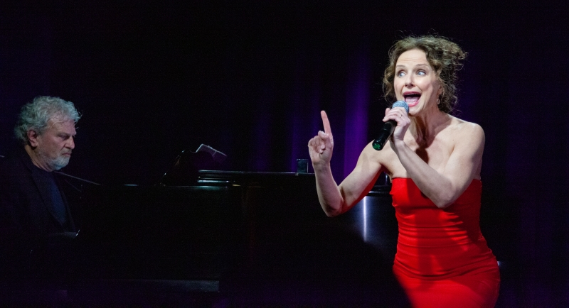 Photos: Jean Louisa Kelly Makes Solo Show Debut In ANYTHING CAN HAPPEN at The Laurie Beechman Theatre  Image