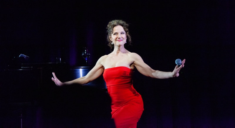 Photos: Jean Louisa Kelly Makes Solo Show Debut In ANYTHING CAN HAPPEN at The Laurie Beechman Theatre  Image