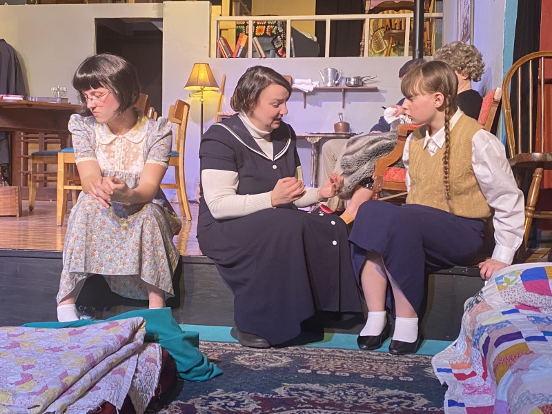 Review: THE DIARY OF ANNE FRANK at Twin Lakes Playhouse 