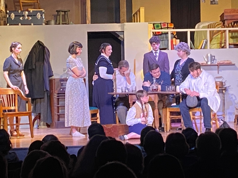 Review: THE DIARY OF ANNE FRANK at Twin Lakes Playhouse 