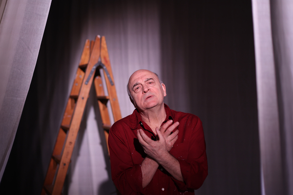 Photos: First Look at Peter Tate in PICASSO at The Playground Theatre Image