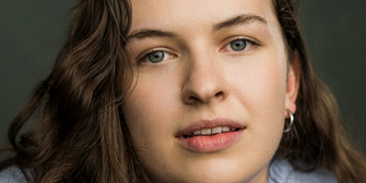 Guest Blog: Lucy Gray from PRIDE & PREJUDICE* (*SORT OF) Talks Regency Chaos, Audience Con Photo
