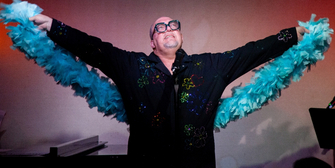 Review: John Burns Makes 'Em Laugh at Don't Tell Mama With SOCK IT TO ME! Photo
