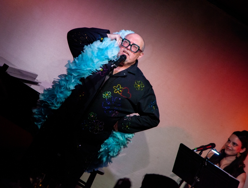 Review: John Burns Makes 'Em Laugh at Don't Tell Mama With SOCK IT TO ME! Image