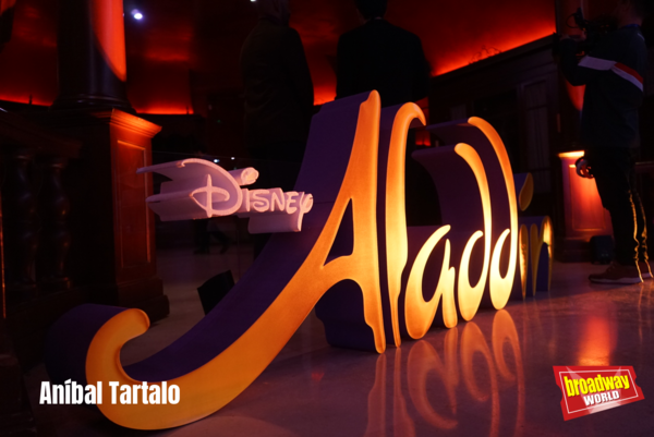 Photos: El reparto de ALADDIN se presenta en el Teatro Real de Madrid 
