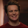 Interview: Jonathan Groff Reveals How Filming KNOCK AT THE CABIN Was Similar to Theatre