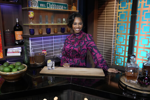 Photos: WICKED'S Brittney Johnson Bartends on WATCH WHAT HAPPENS LIVE Image
