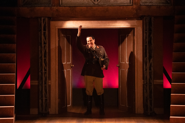 Photos: First Look at EVITA at Skylight Music Theatre Image