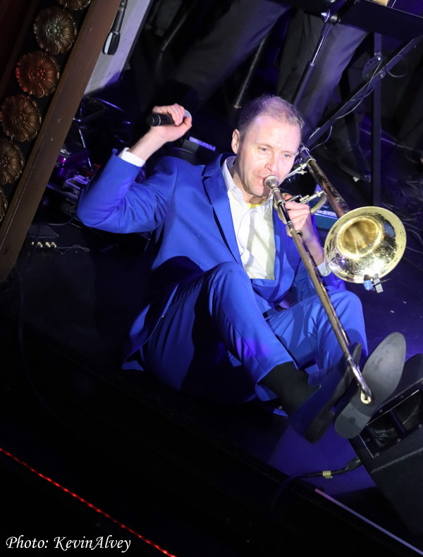 Photos: Jonathan Arons 'In The Horn Show' Triad Theater Image