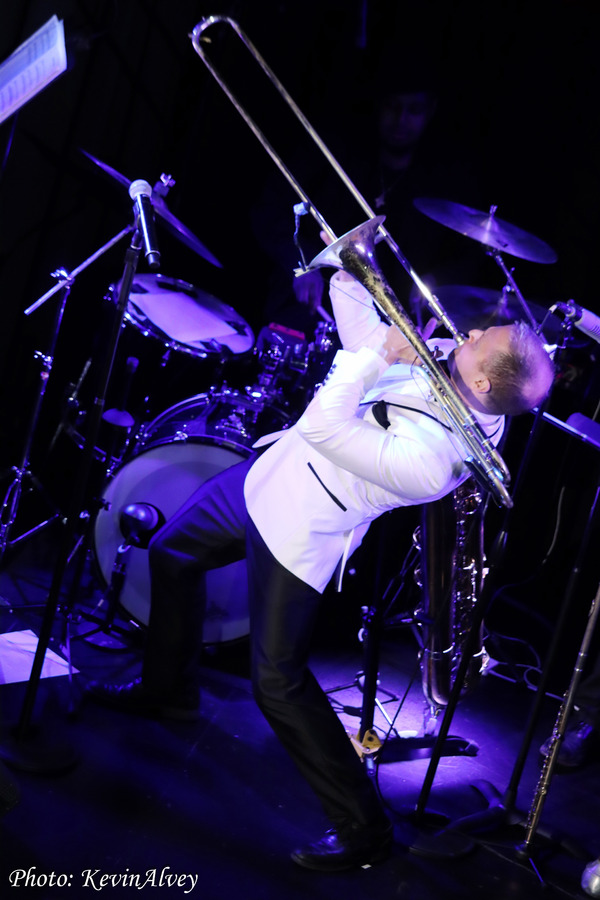 Photos: Jonathan Arons 'In The Horn Show' Triad Theater Image