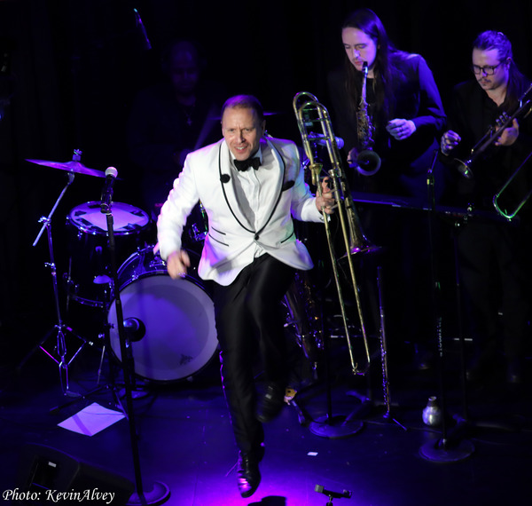 Photos: Jonathan Arons 'In The Horn Show' Triad Theater Image
