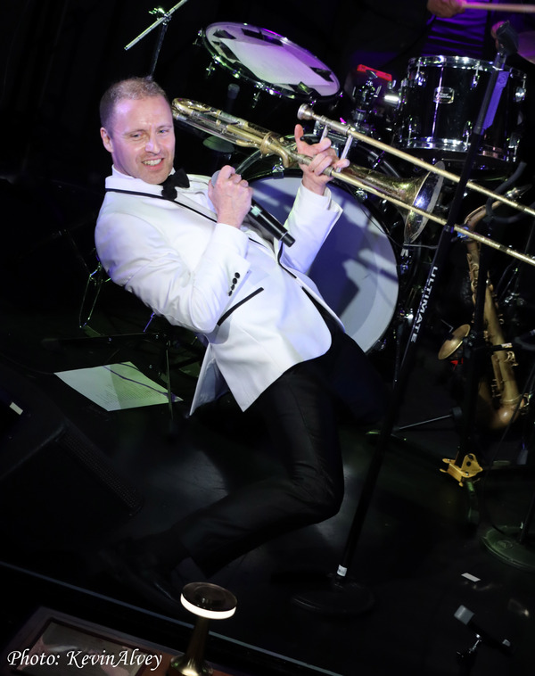 Photos: Jonathan Arons 'In The Horn Show' Triad Theater Image