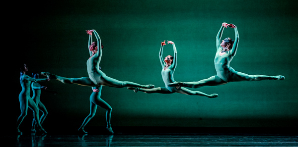 Photos: Go Inside FORWARD MOTION at Perelman Theater Image