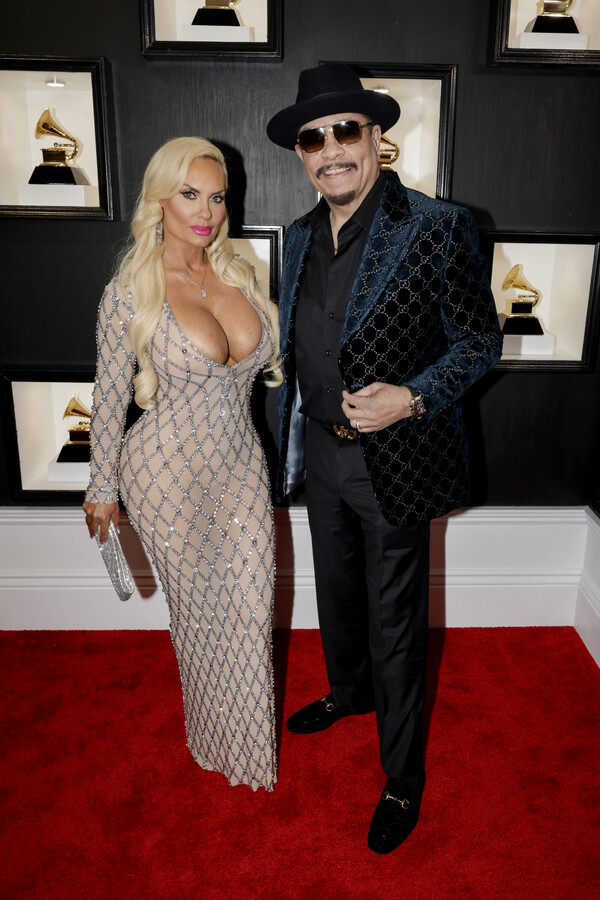 Photos: Inside the 65th GRAMMY Awards With Adele, Beyoncé, Taylor Swift & More Image