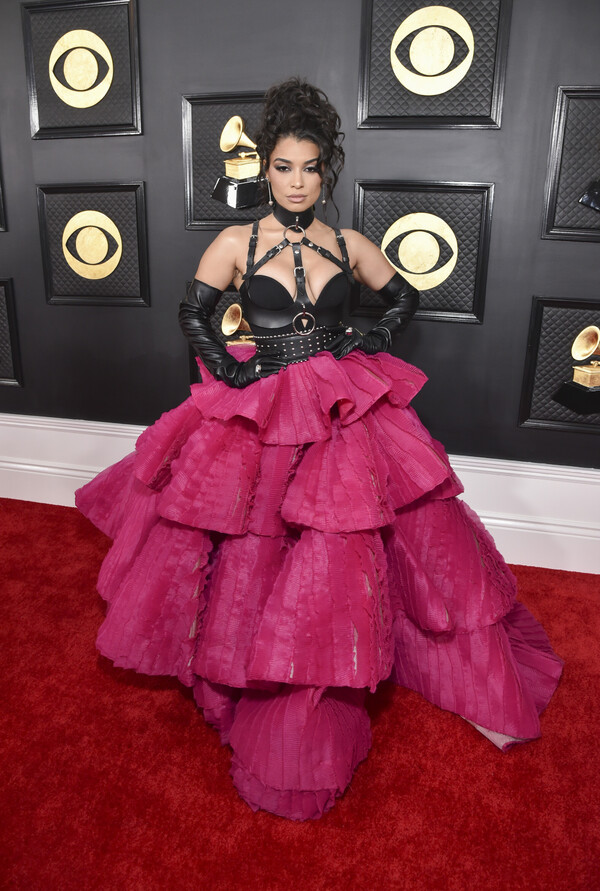 Photos: Inside the 65th GRAMMY Awards With Adele, Beyoncé, Taylor Swift & More Image
